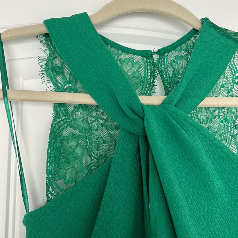 Green halter and lace open back dress - Picture 3 of 7